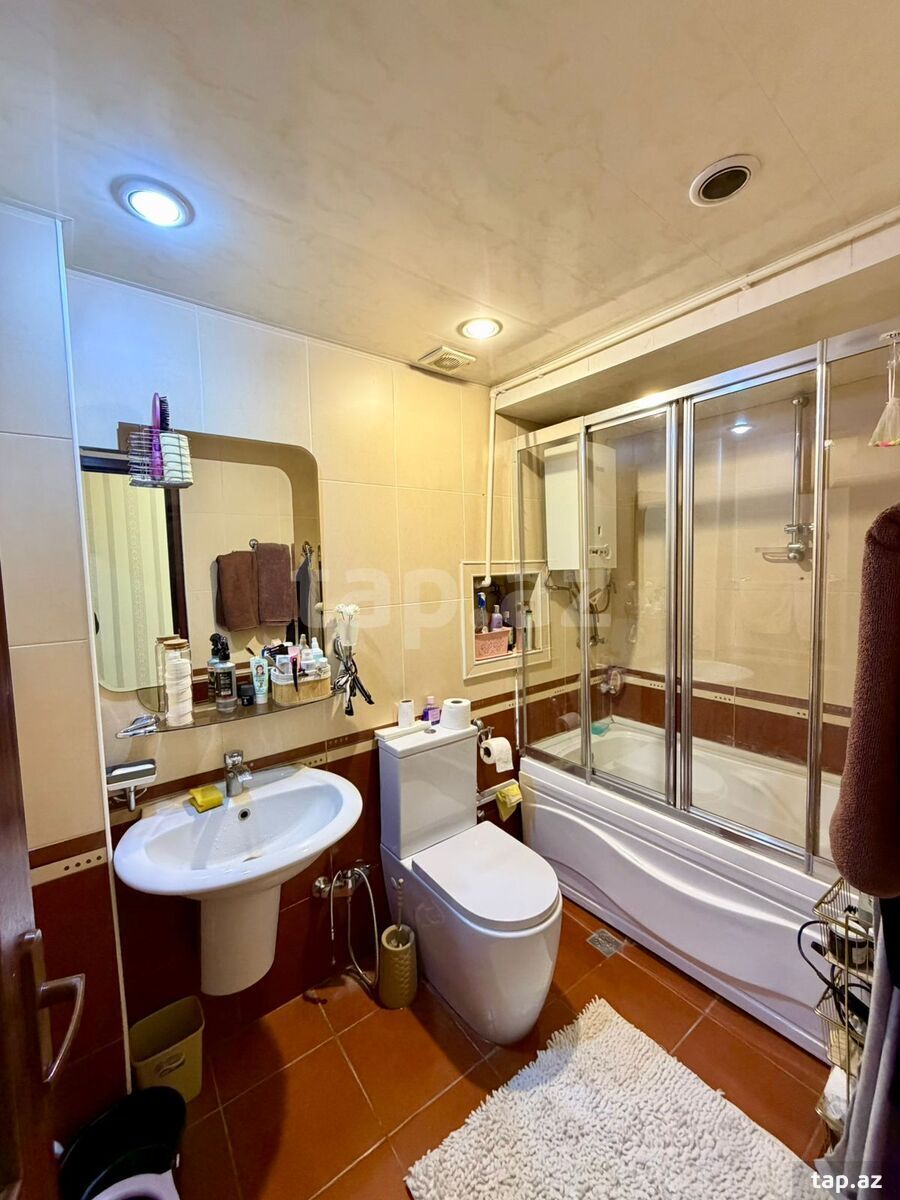 2-otaqlı mənzil kirayə verilir, Gənclik m., 70 m² (2)