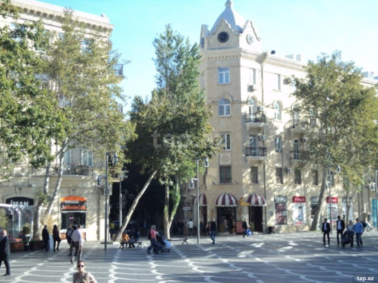 2-otaqlı mənzil kirayə verilir, Fəvvarələr bağı, 55 m²