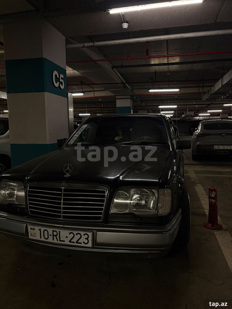 Mercedes E 220, 1994 il (4)
