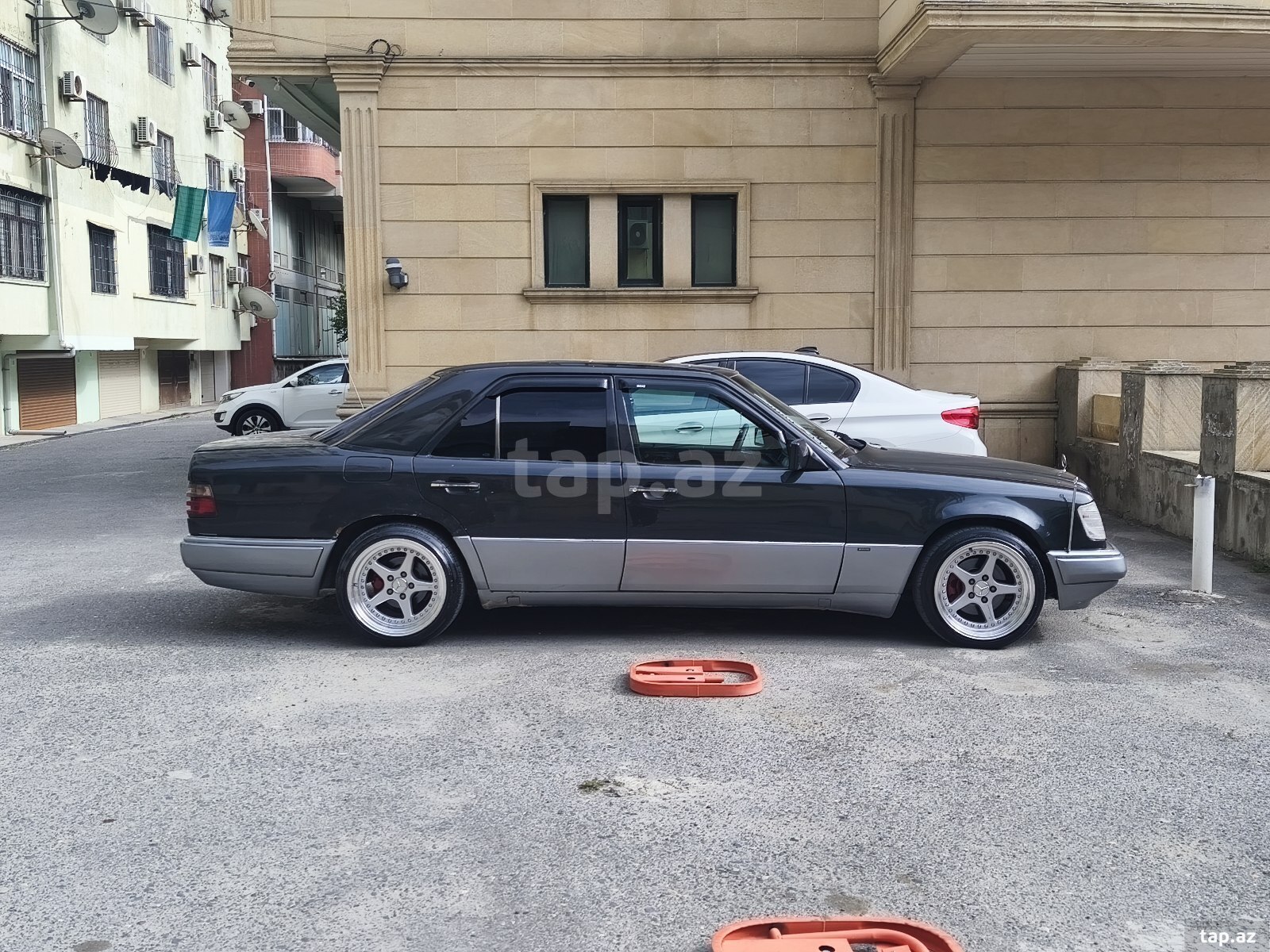 Mercedes E 220, 1994 il (8)