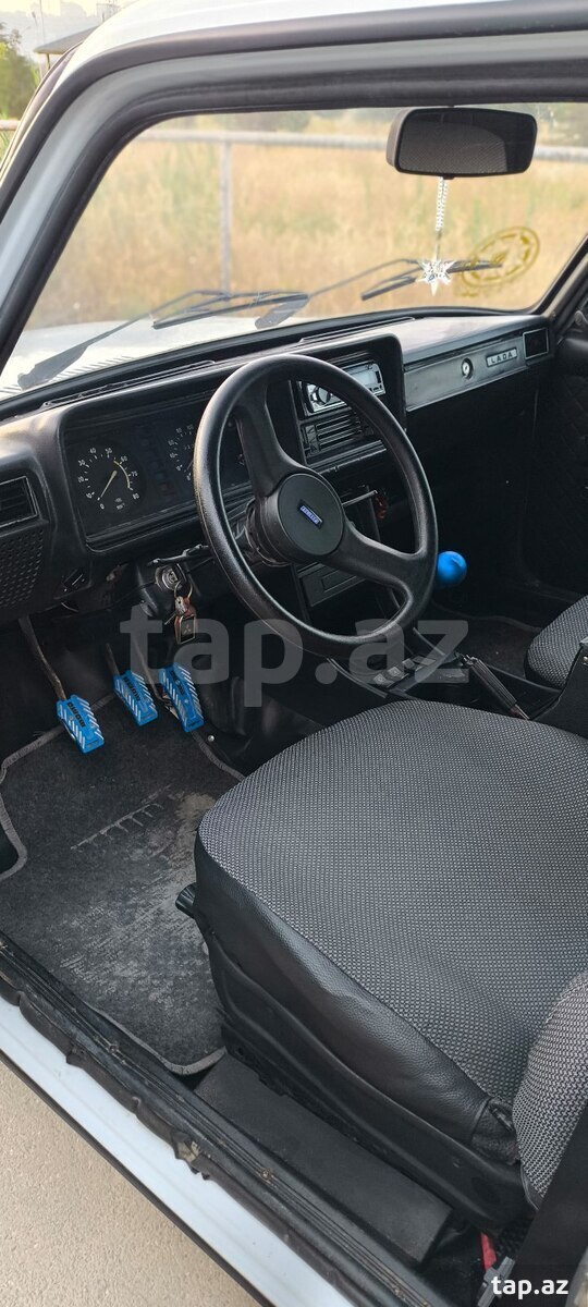 LADA (VAZ) 2107, 2001 il (5)