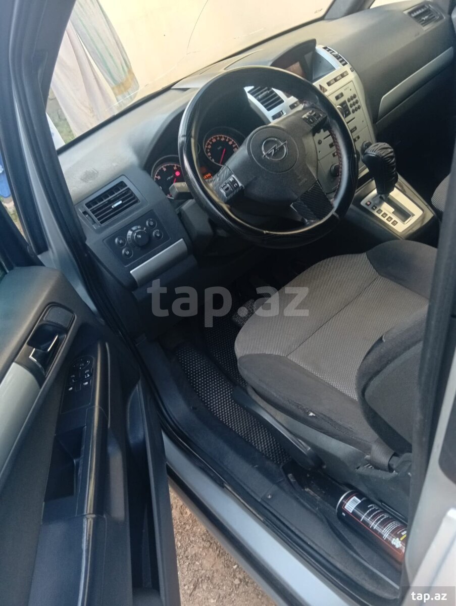 Opel Zafira, 2009 il (4)