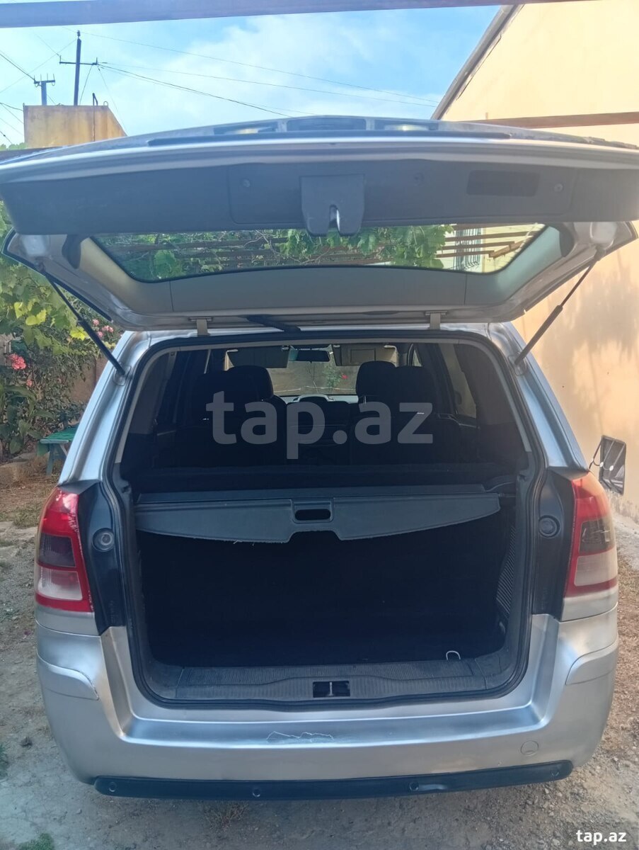 Opel Zafira, 2009 il (6)