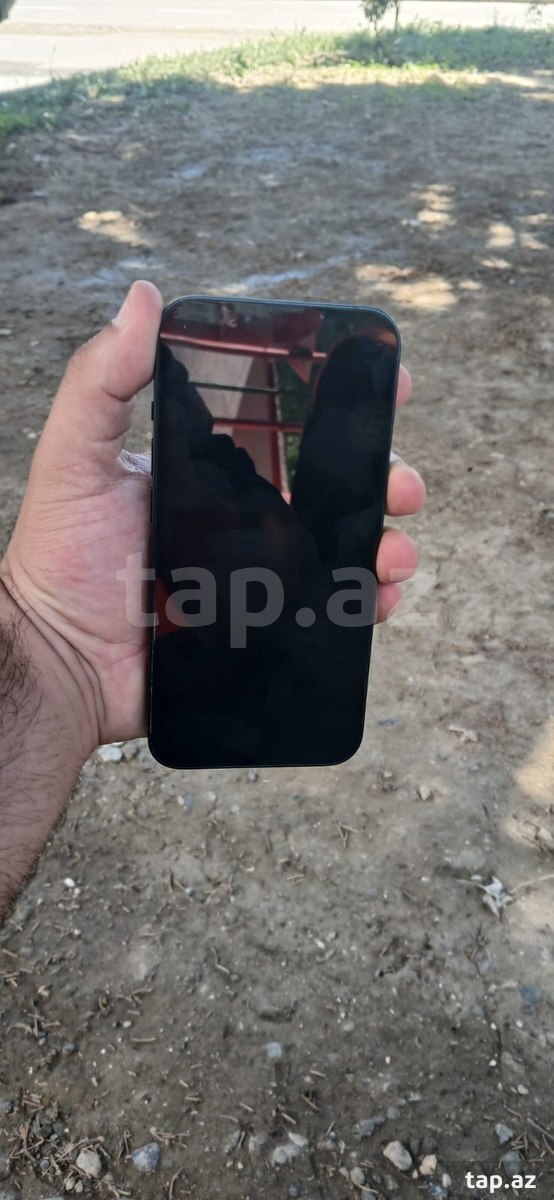 Apple iPhone 13 Midnight 128GB/4GB (3)