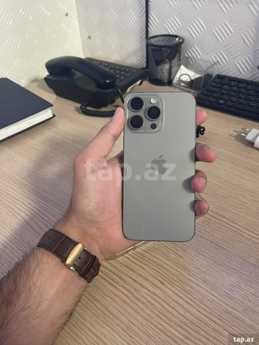 Apple iPhone 15 Pro Max Black Titanium 256GB/8GB