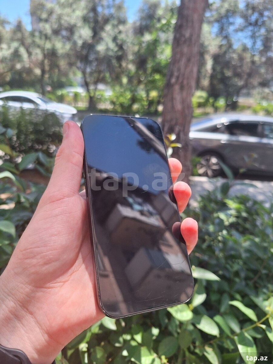 Apple iPhone 16 Pro Black Titanium 128GB/8GB (3)