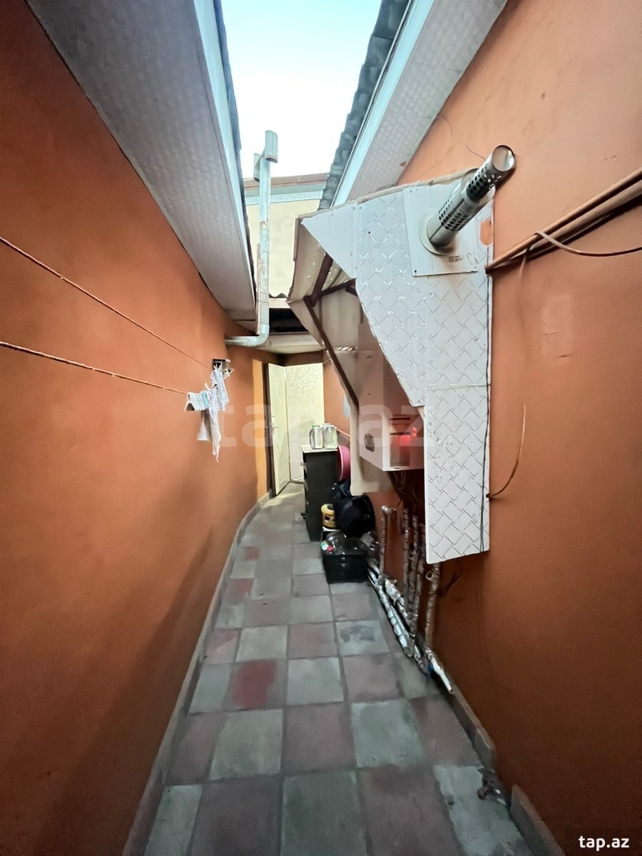 Həyət evi, 8 Noyabr pr. (2)