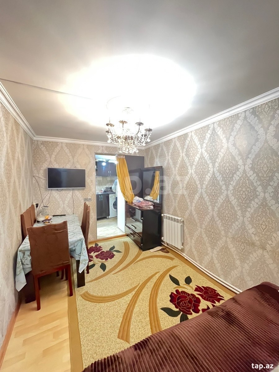 Həyət evi, 8 Noyabr pr. (10)