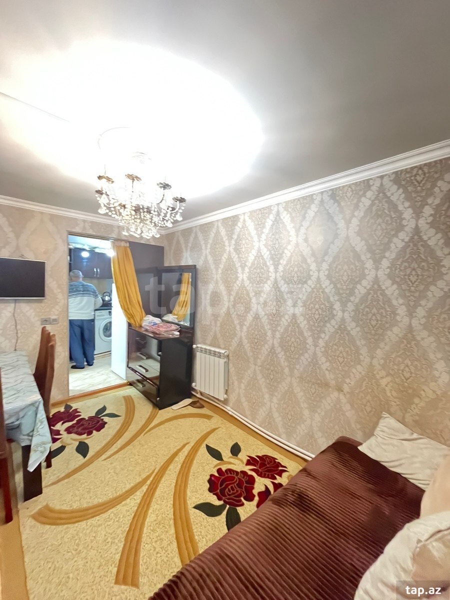 Həyət evi, 8 Noyabr pr. (5)