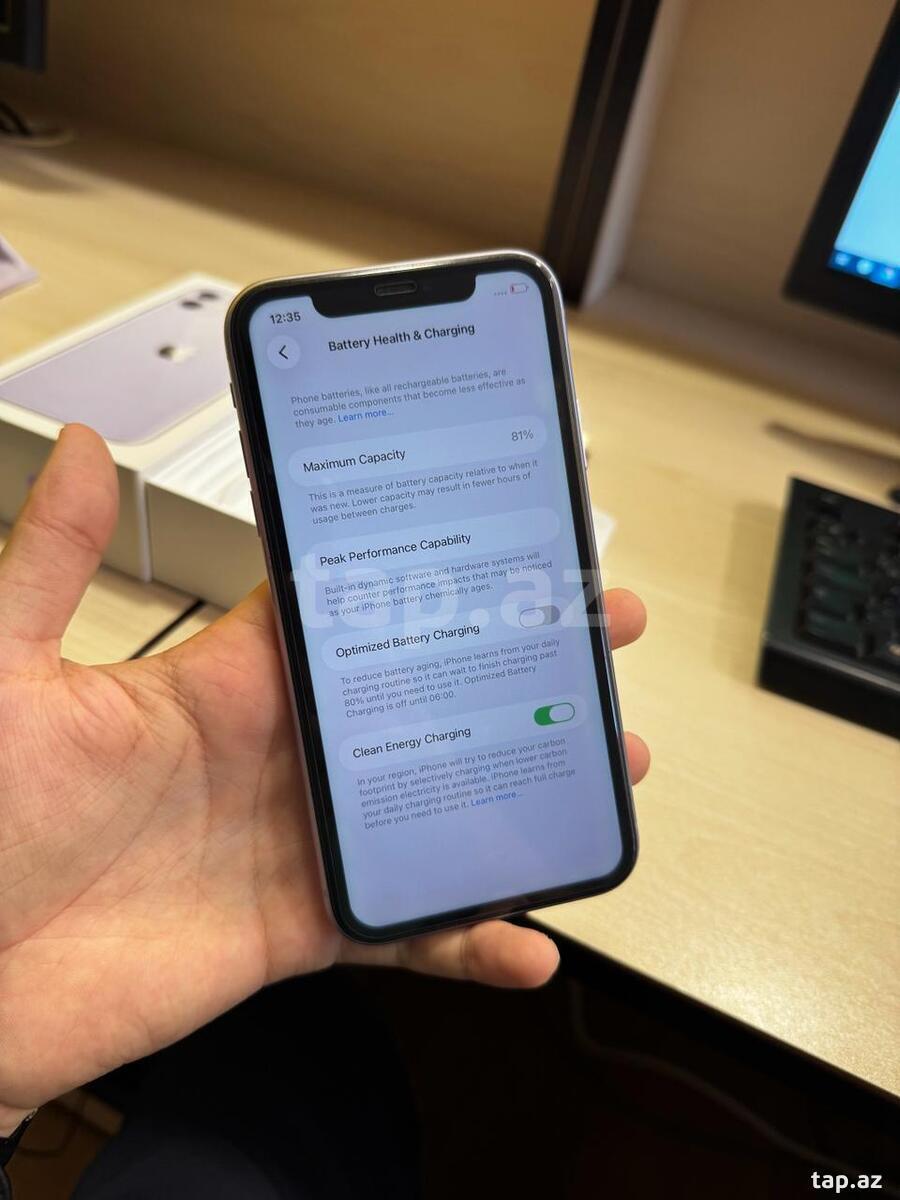 Apple iPhone 11 Purple 128GB/4GB (8)