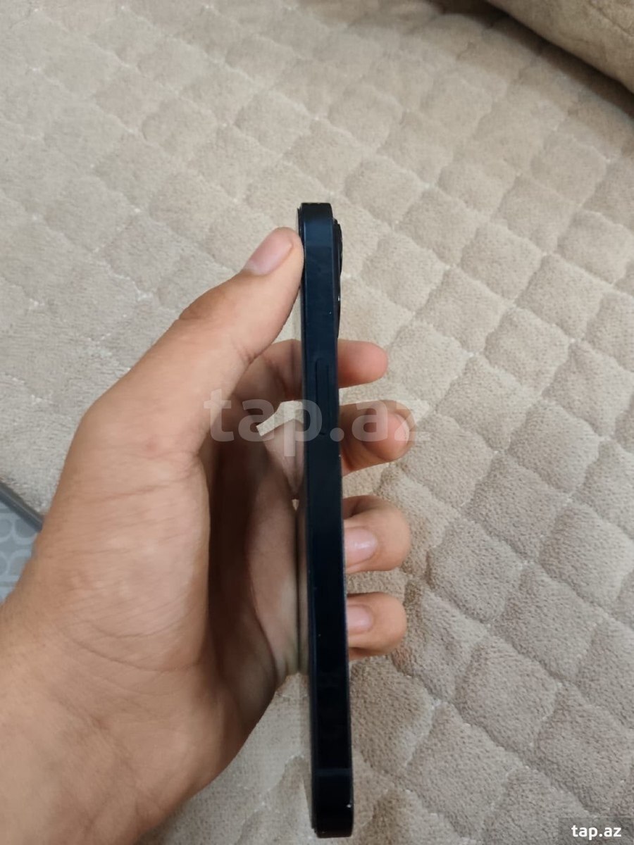 Apple iPhone 13 Midnight 128GB/4GB (3)