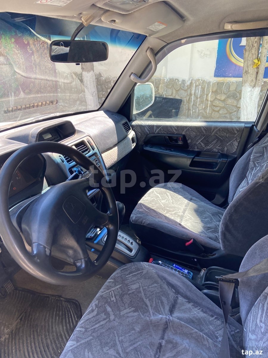 Mitsubishi Pajero io, 1999 il (5)