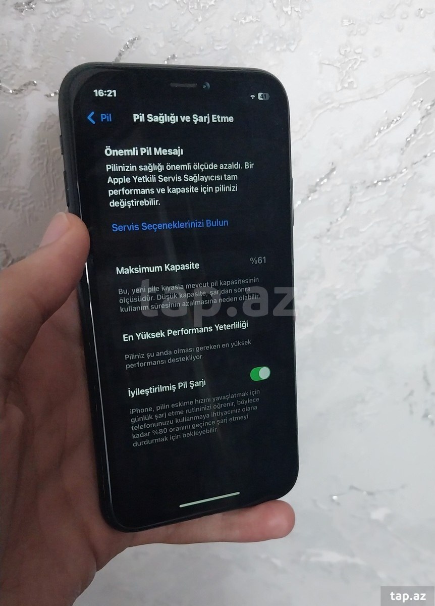 Apple iPhone XR Black 64GB/3GB (4)