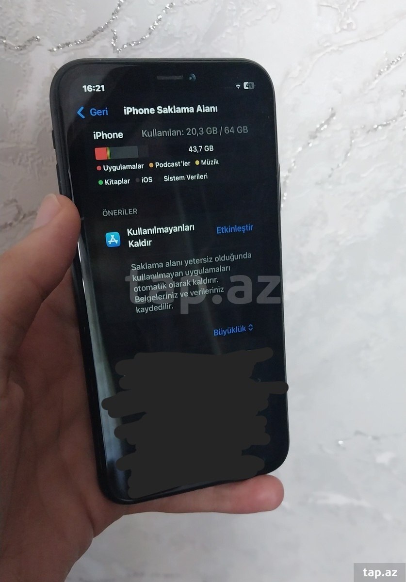 Apple iPhone XR Black 64GB/3GB (3)