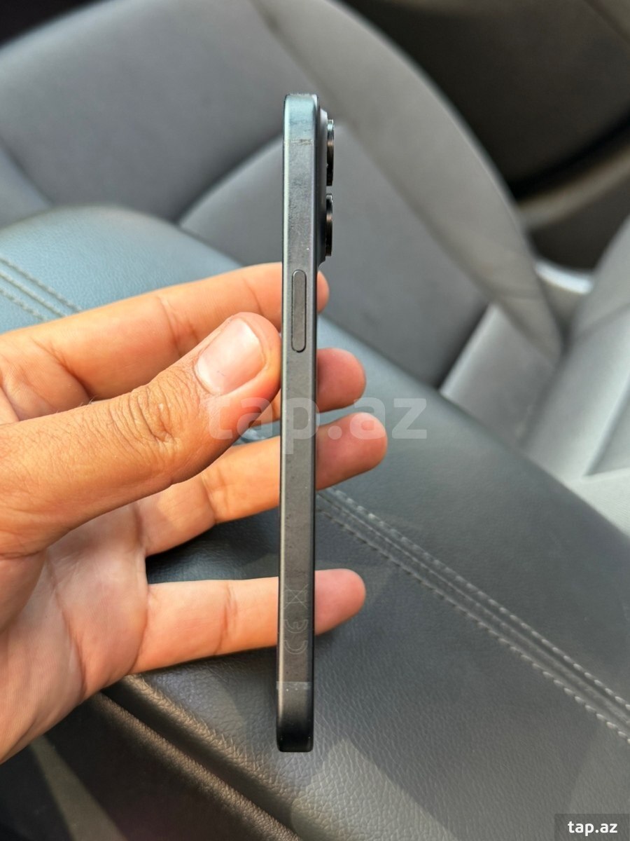 Apple iPhone 15 Black 128GB/6GB (6)