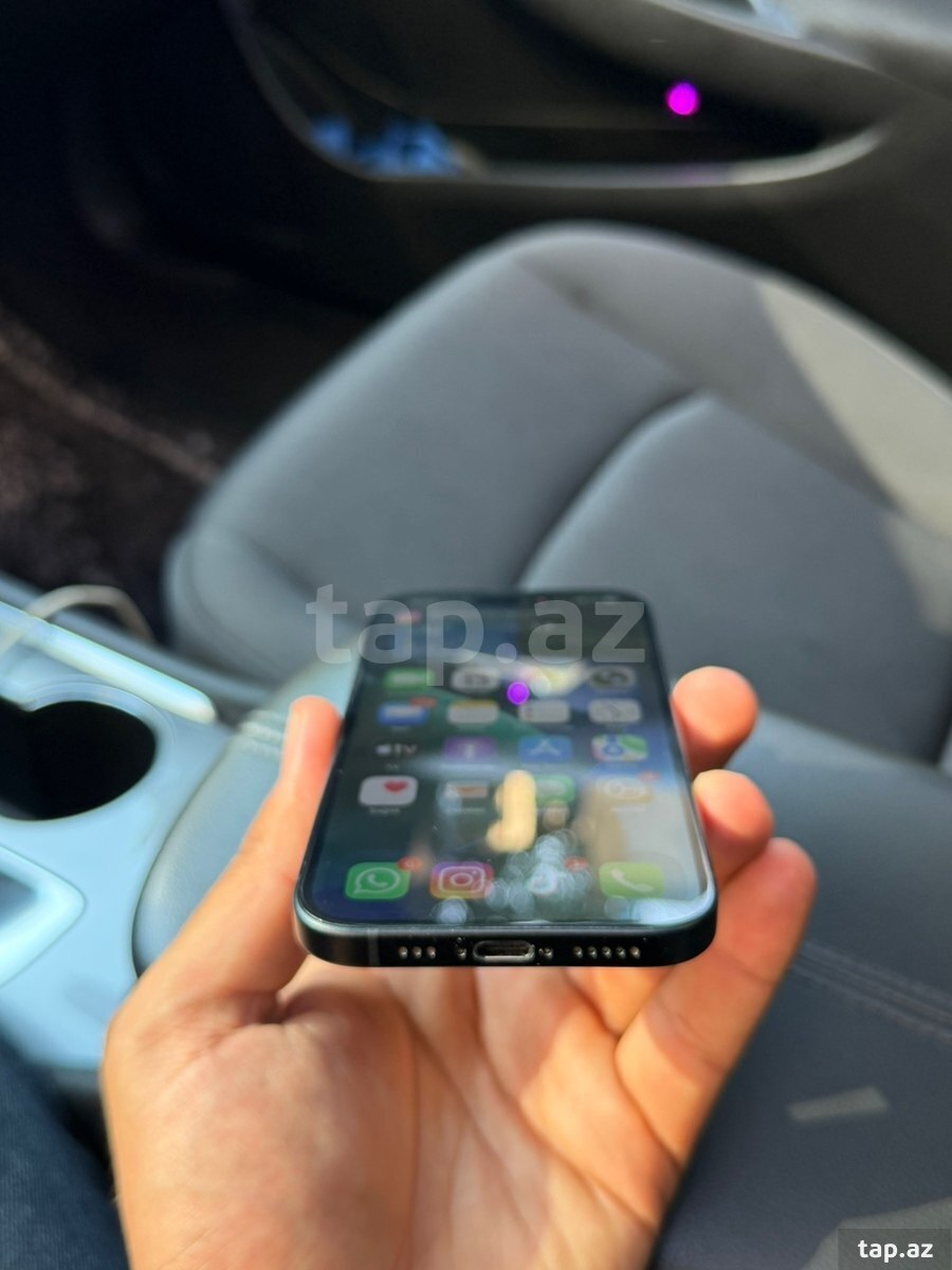 Apple iPhone 15 Black 128GB/6GB (7)