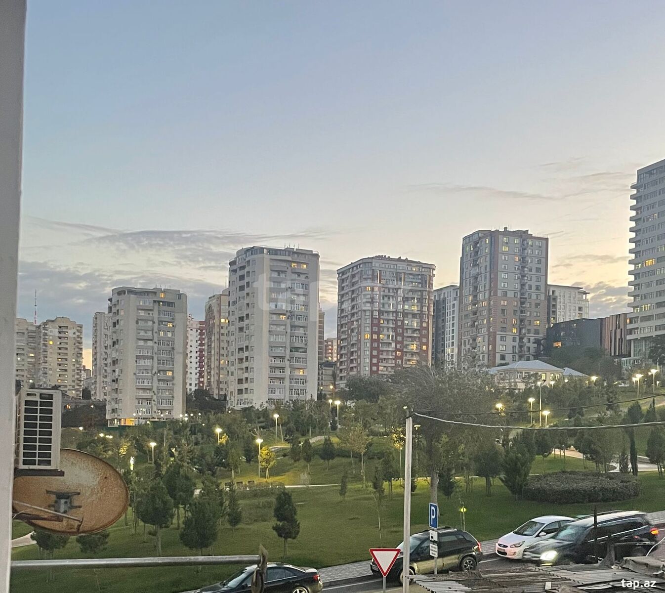 2-otaqlı yeni tikili, İçərişəhər m., 85 m²