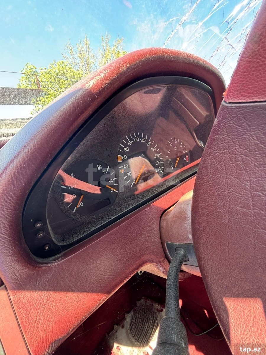 Mercedes C 180, 1995 il (11)