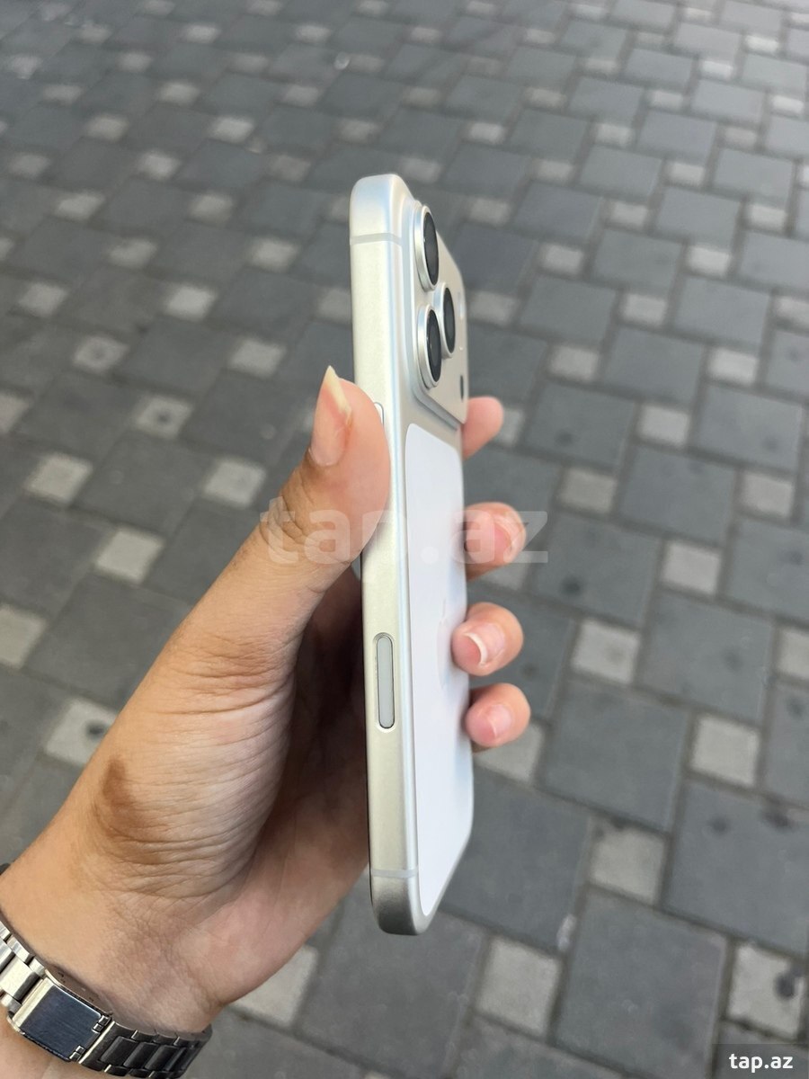 Apple iPhone 17 Pro Silver 256GB/12GB (3)