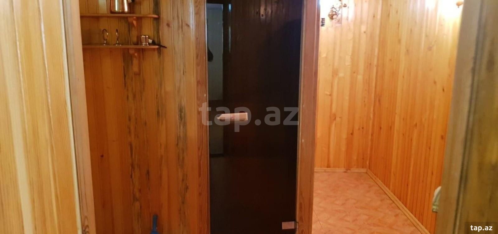 Həyət evi, Novxanı qəs. (17)