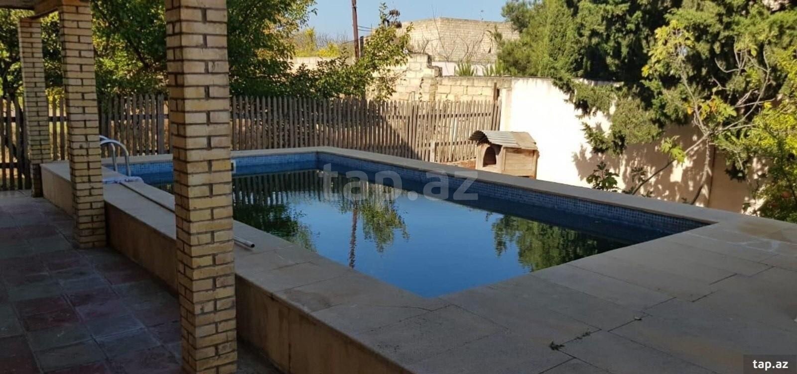 Həyət evi, Novxanı qəs. (9)