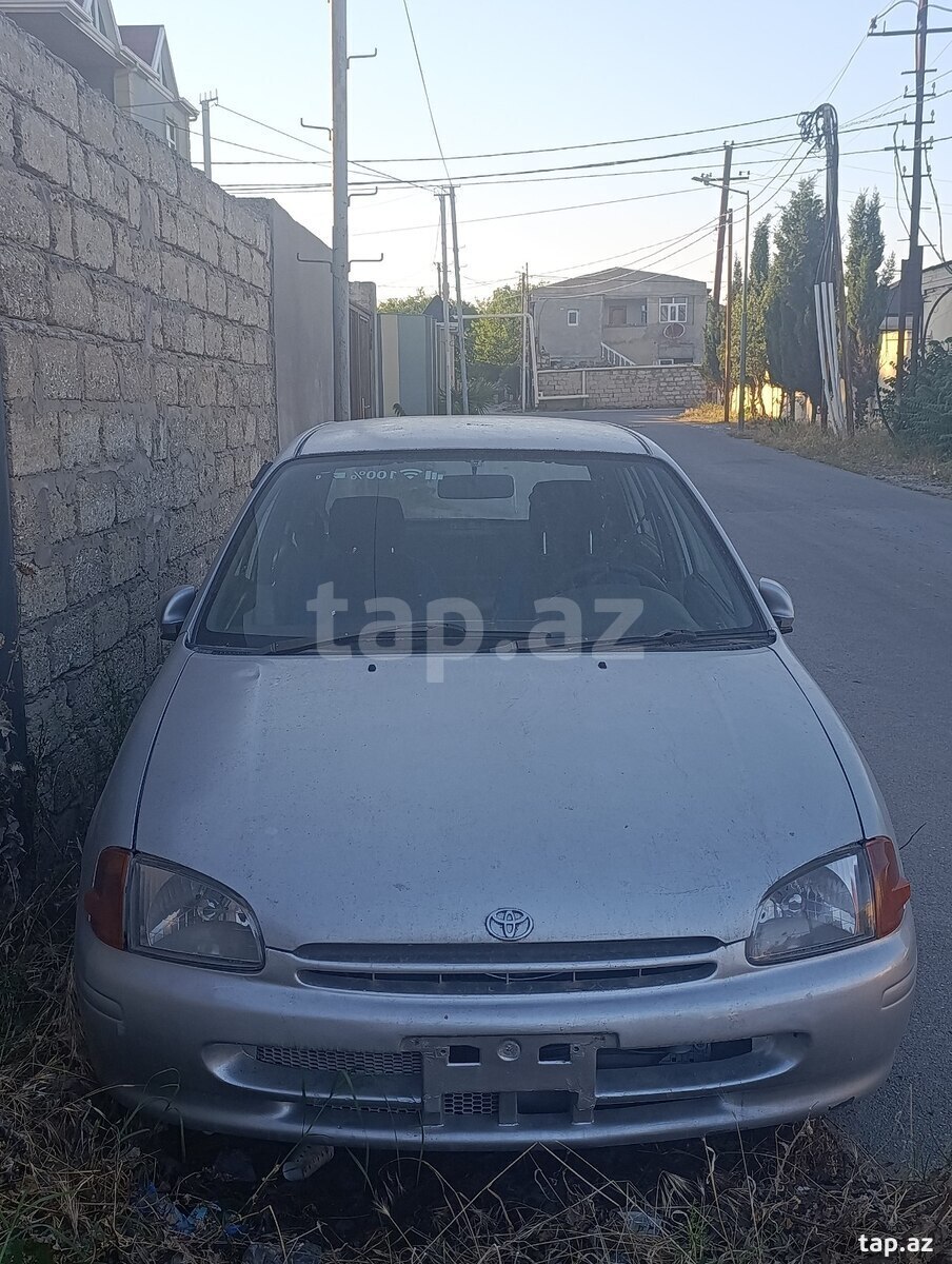 Toyota Starlet, 1998 il