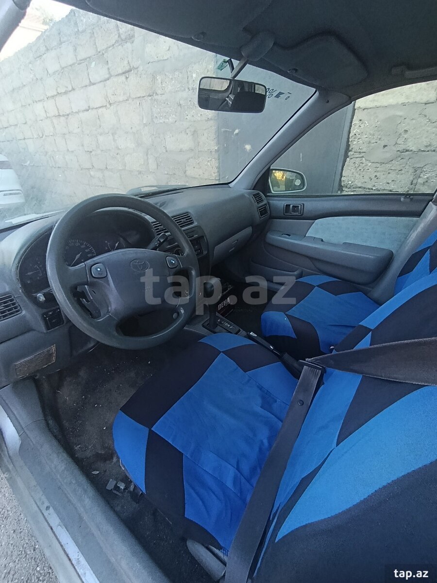 Toyota Starlet, 1998 il (6)