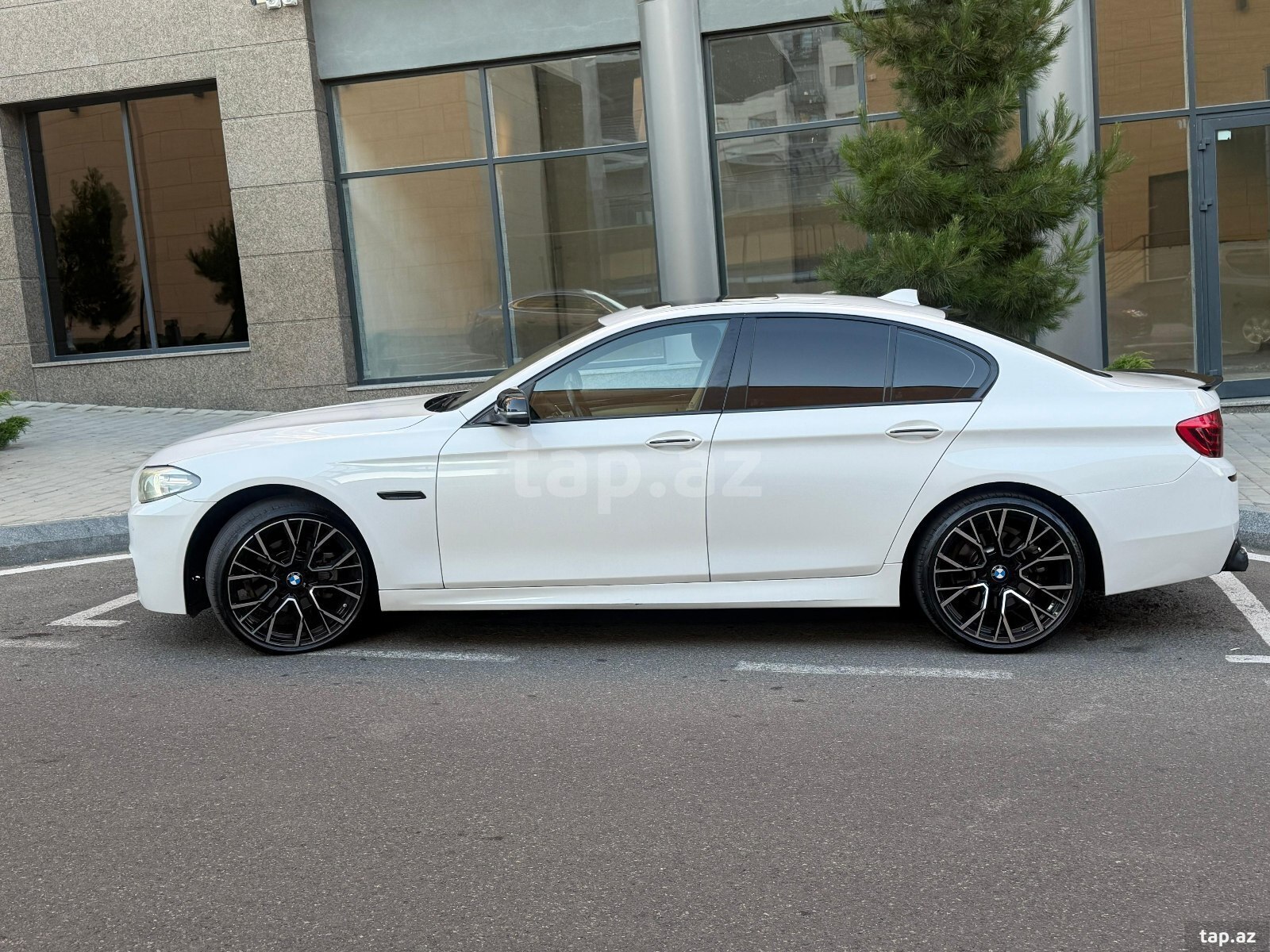 BMW 528, 2015 il (12)