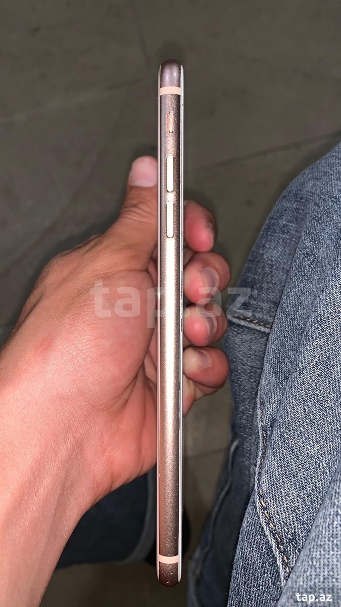 Apple iPhone 8 Plus Gold 64GB (3)