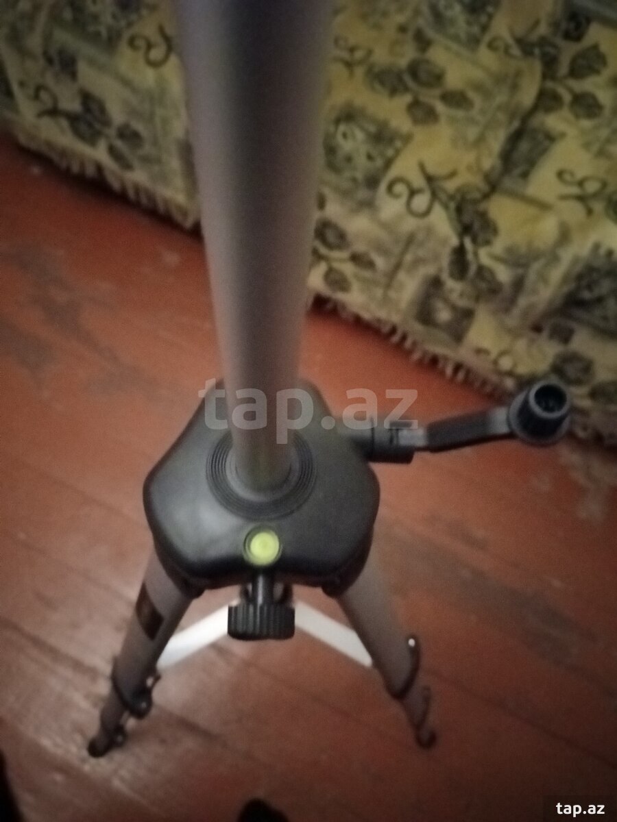 Tripod