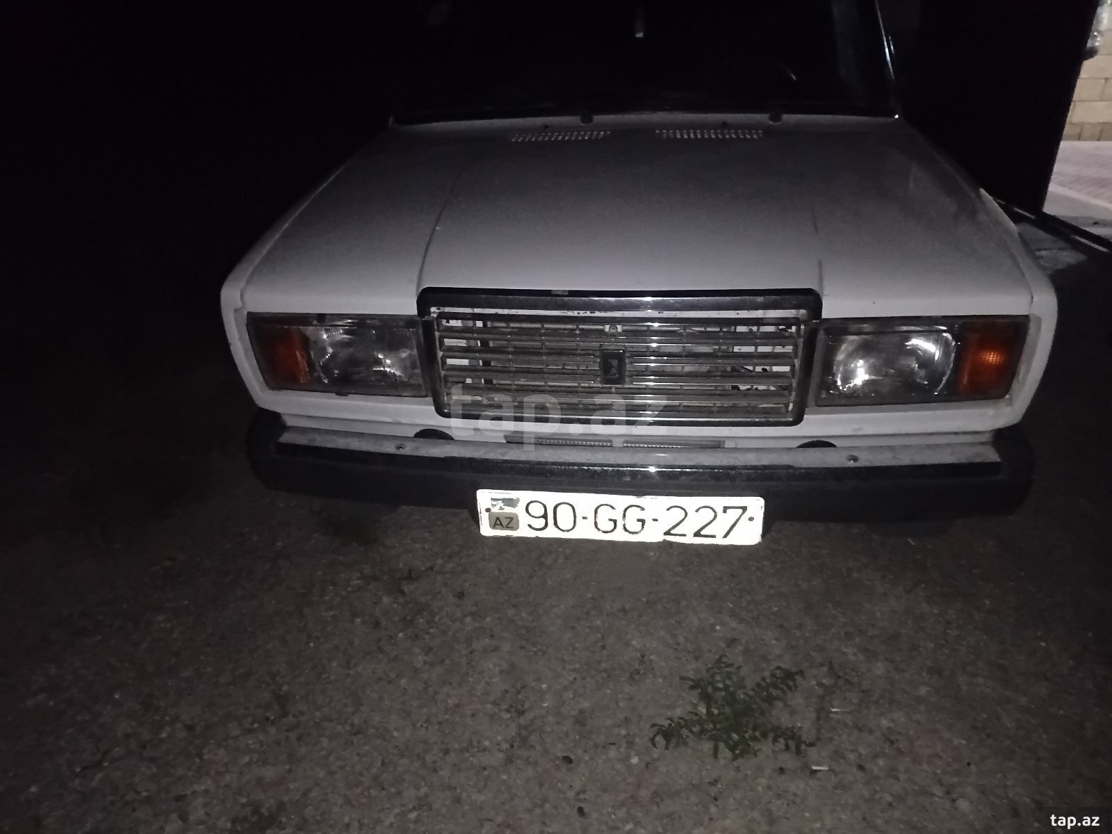 Avtomobil qeydiyyat nişanı - 90-GG-227