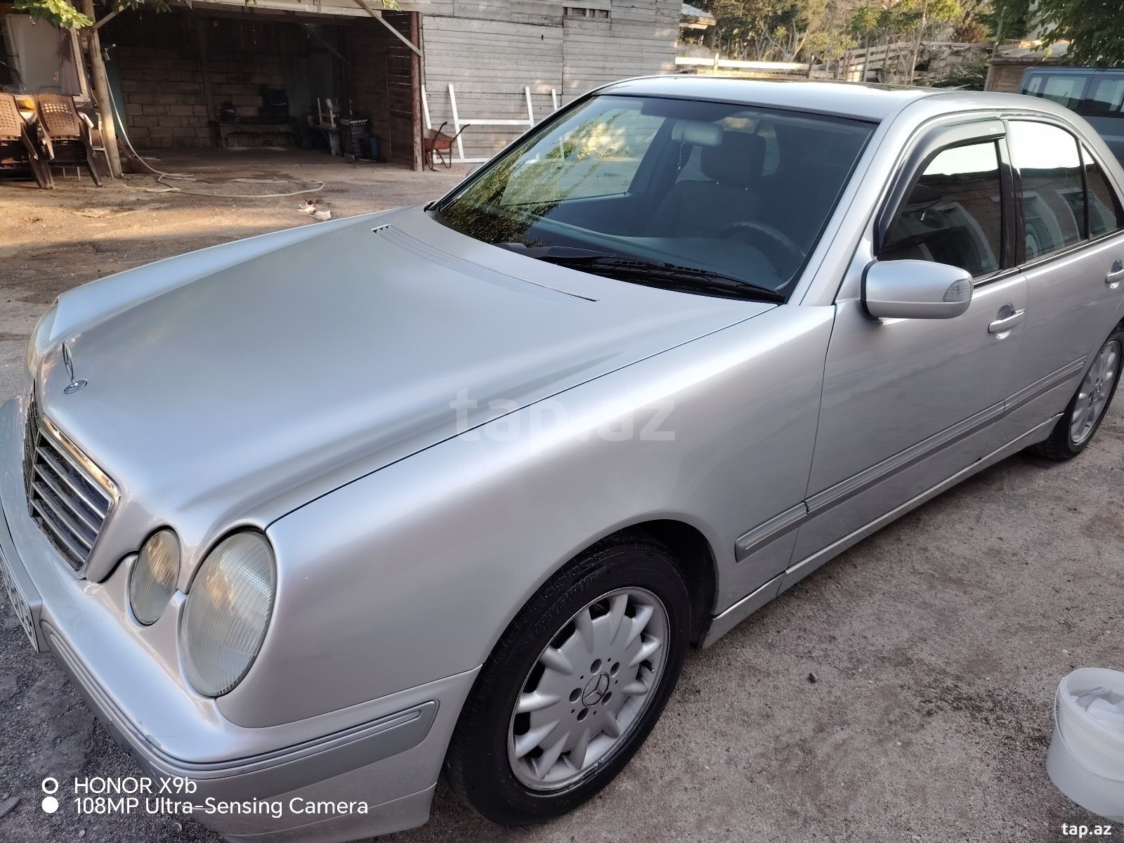 Mercedes E 260, 2001 il (3)