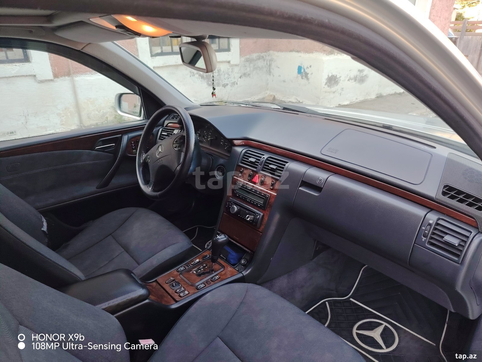 Mercedes E 260, 2001 il (12)