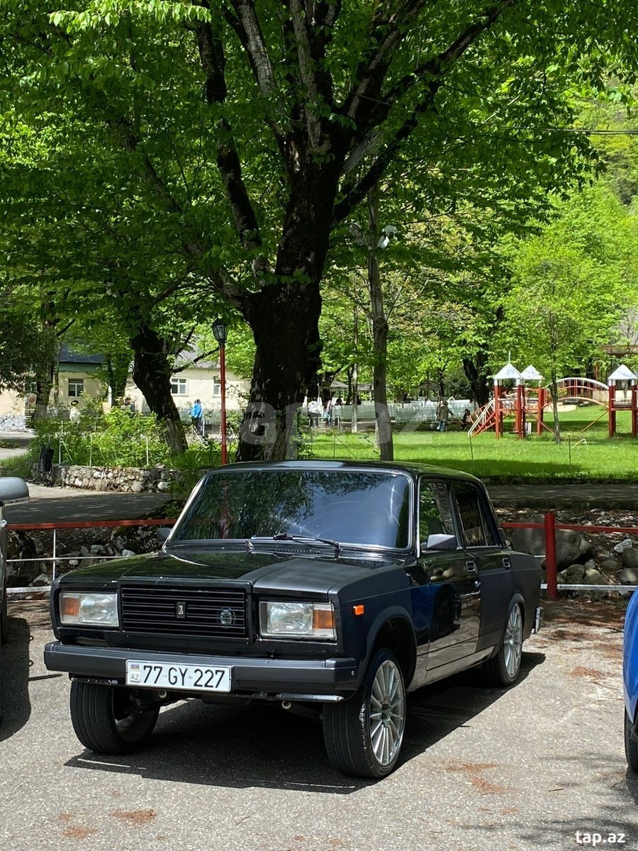 LADA (VAZ) 2107, 2010 il