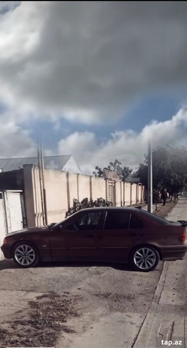 BMW 320, 1993 il (2)