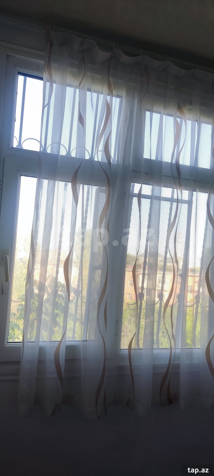2-otaqlı mənzil kirayə verilir, Memar Əcəmi m., 60 m²