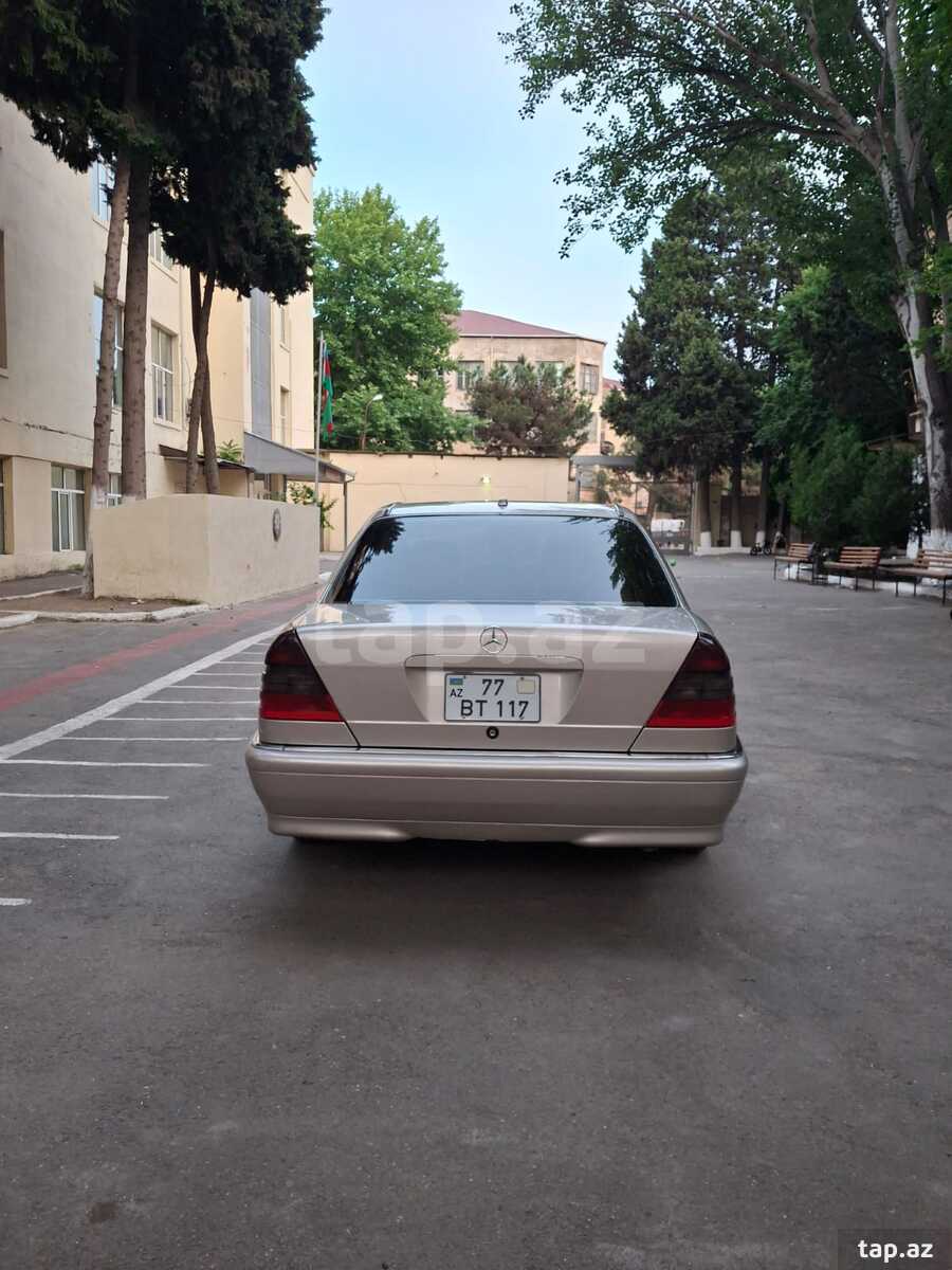 Mercedes C 230, 1999 il (2)