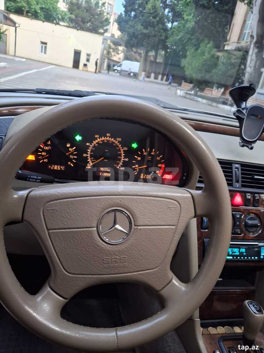 Mercedes C 230, 1999 il (11)