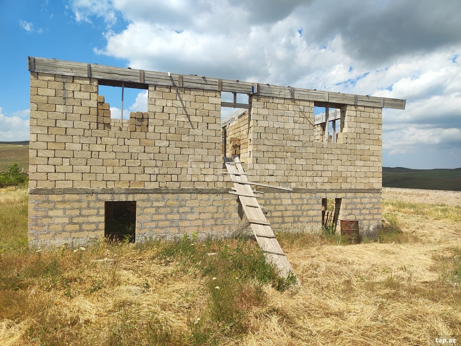 12 sot torpaq sahəsi, Şamaxı r.