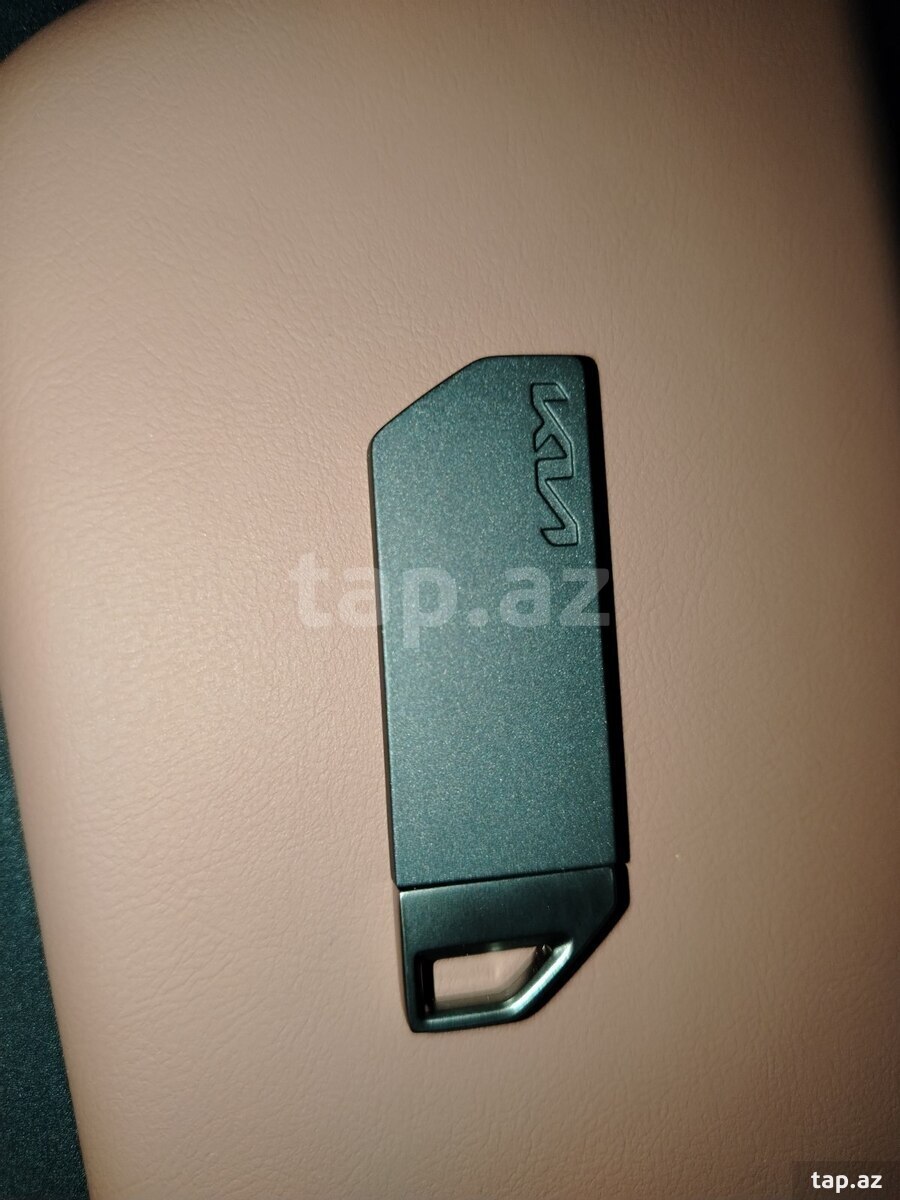 Kia Sorento üçün qapı açarı (2)
