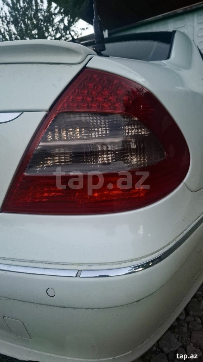 Mercedes W211 stop farası