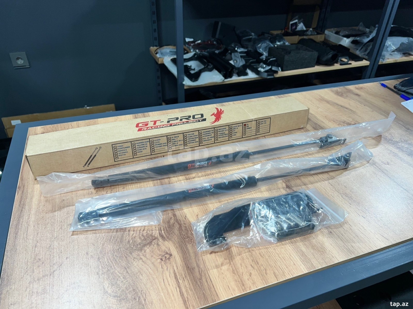 Jeep Wrangler JL kapot amortizatoru (2)