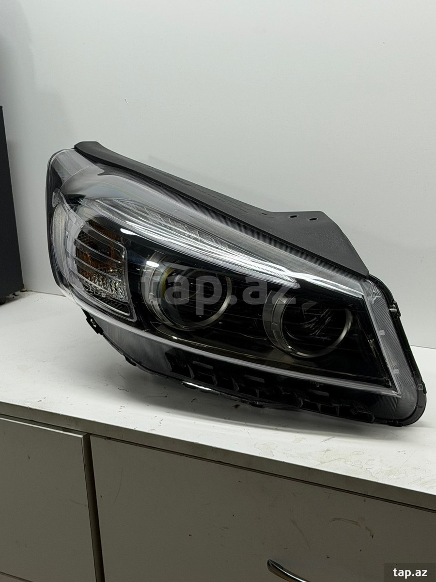 Kia Sorento farası