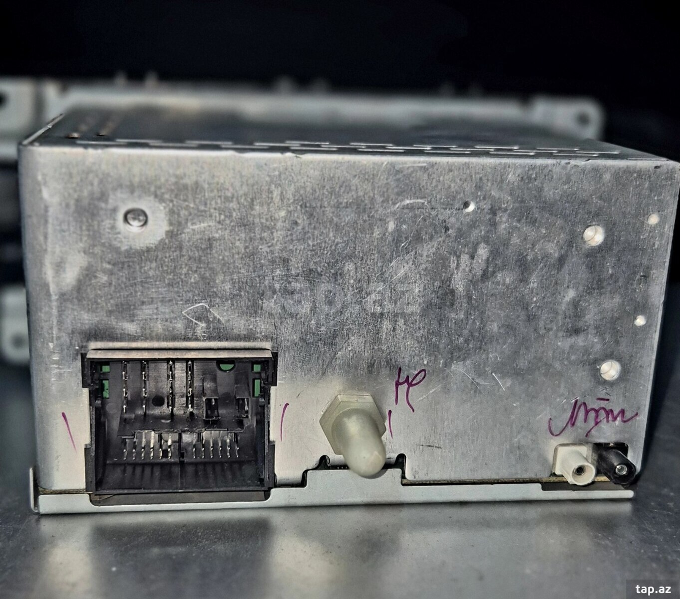 Ford Mondeo maqnitolası Sony (3)
