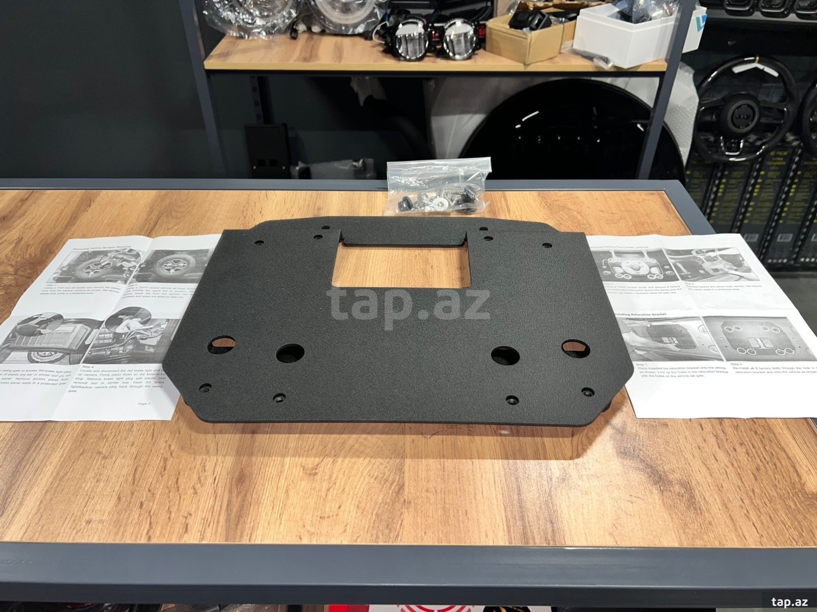 Jeep Wrangler JL ehtiyat təkər saxlayıcısı 