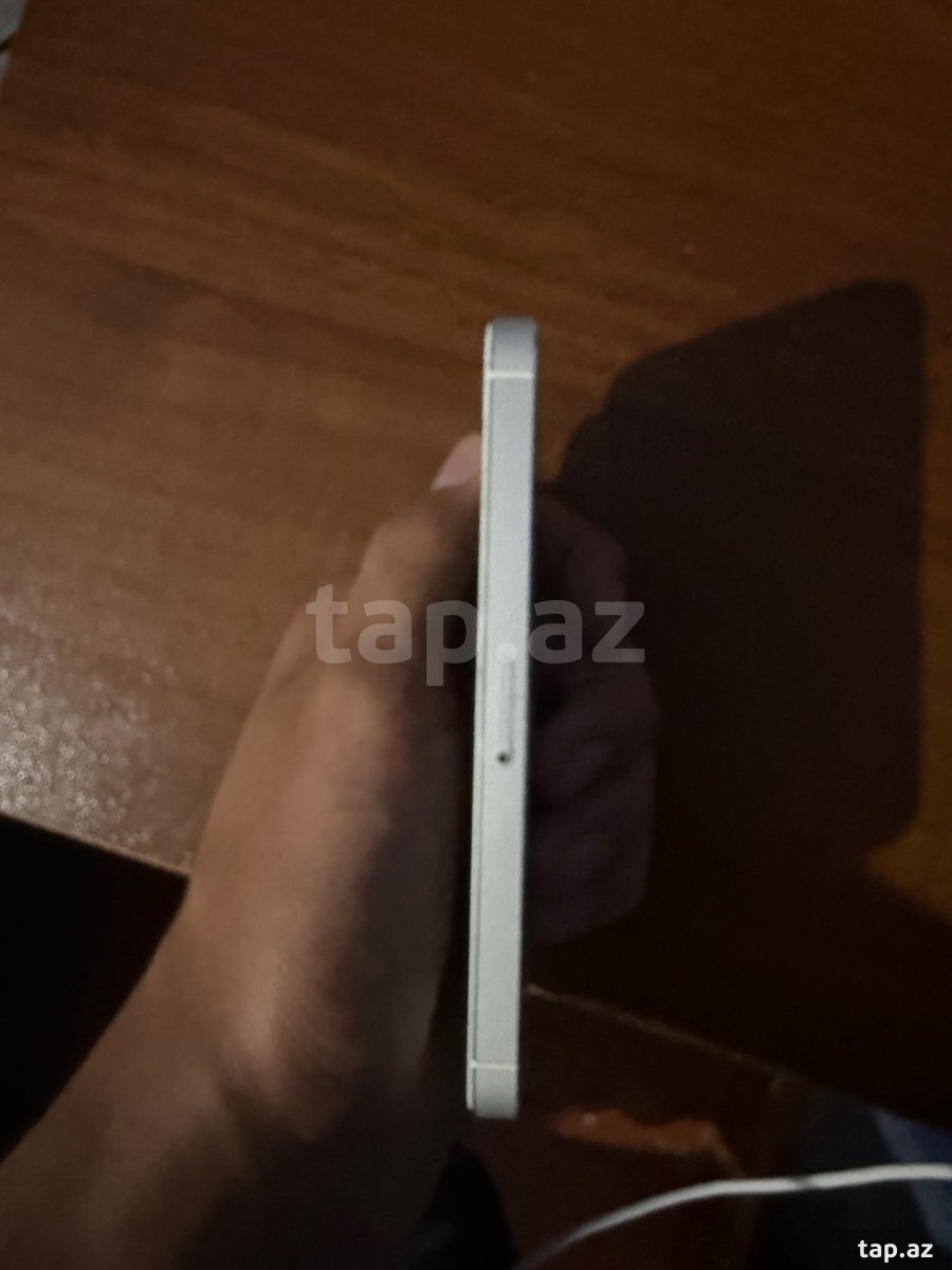 Apple iPhone 5S Space Gray 32GB (3)