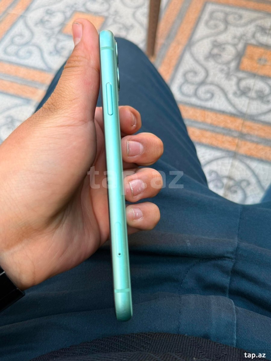 Apple iPhone 11 Green 128GB/4GB (5)