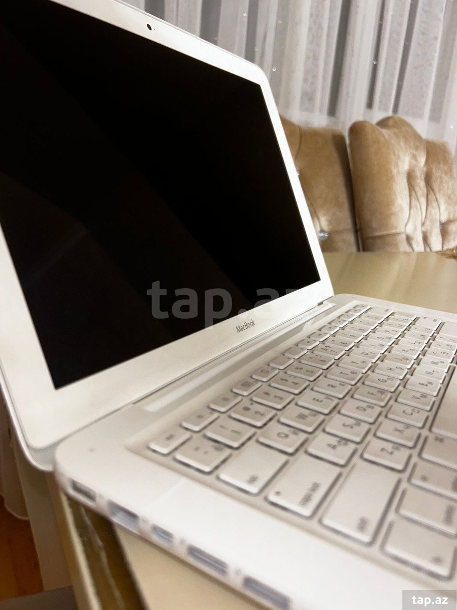 Noutbuk Apple MacBook 