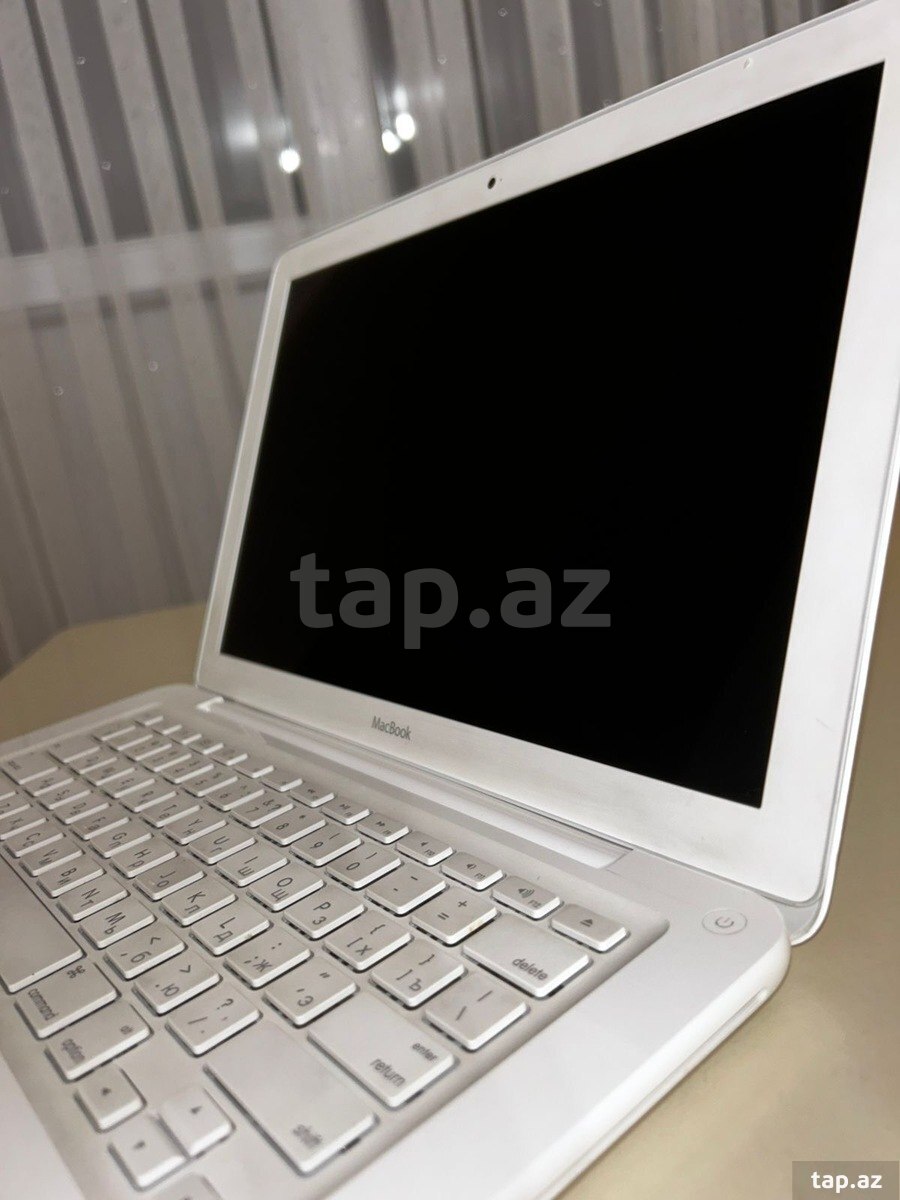 Noutbuk Apple MacBook  (4)