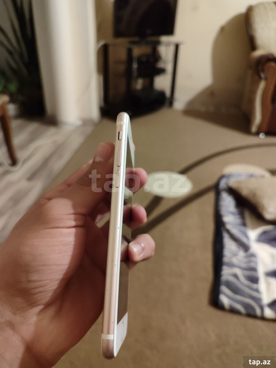 Apple iPhone 7 Rose Gold 32GB (2)